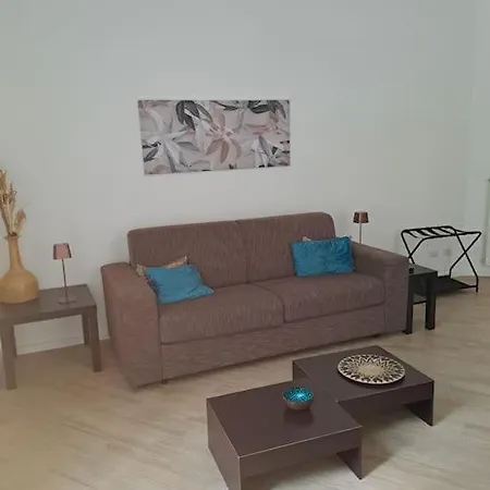 Domus 95 *